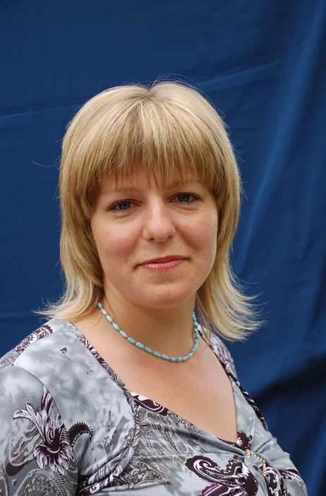 Попова Жанна Валентиновна.
