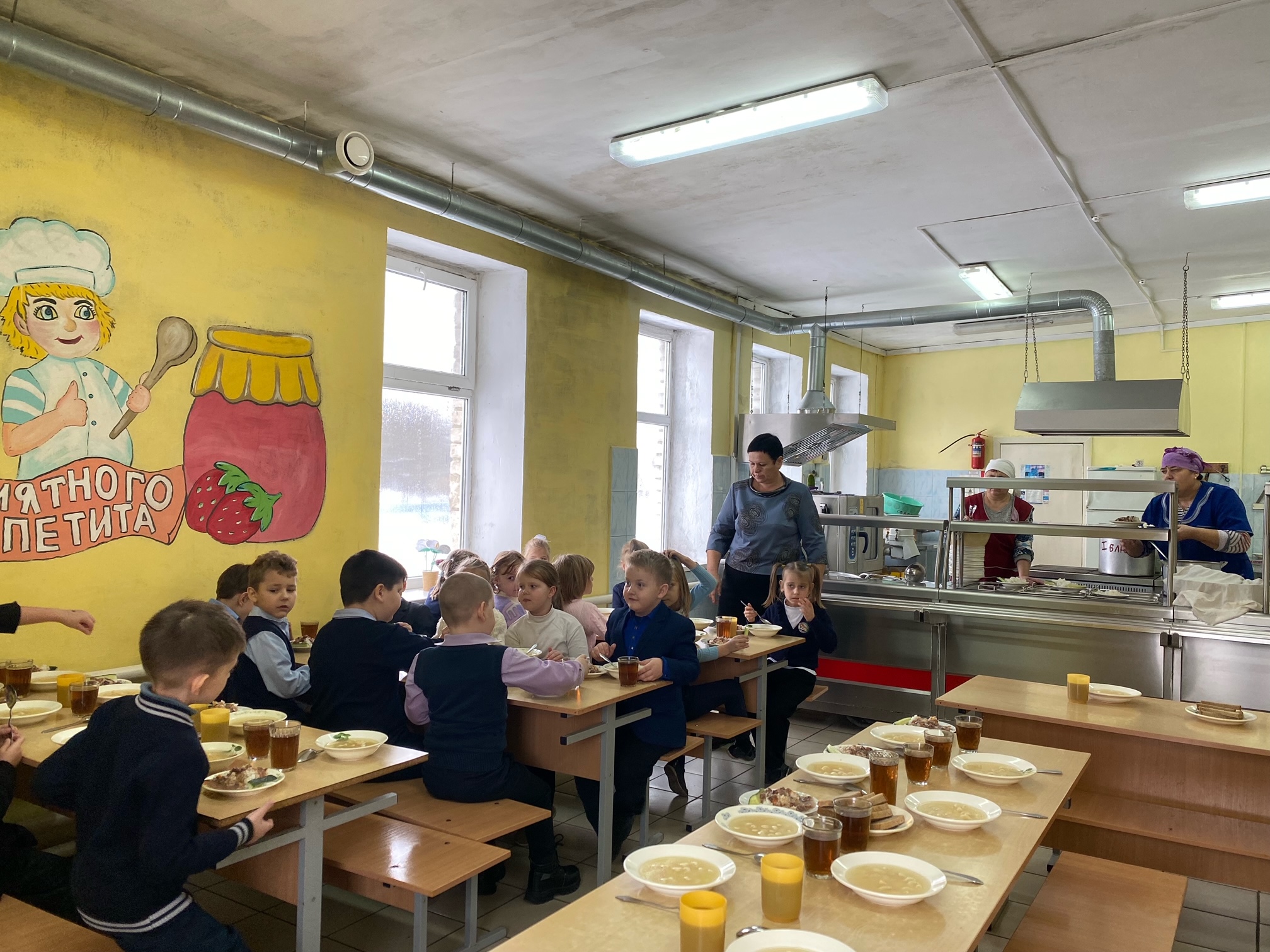 Изображения столовой.